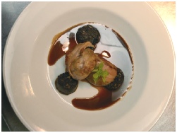 Mignons of pork with black pudding